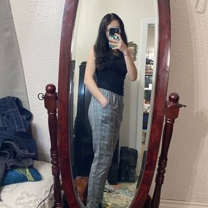 Grey plad polyester pockets pants woman’s